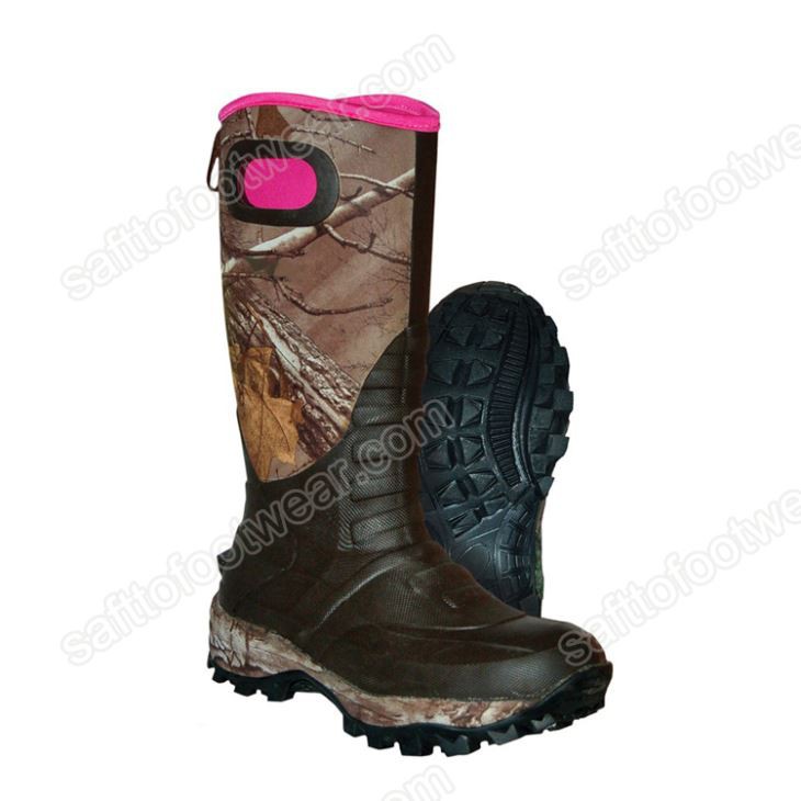 Гумові водонепроникні чоботи на відкритому повітрі на міцній підошві